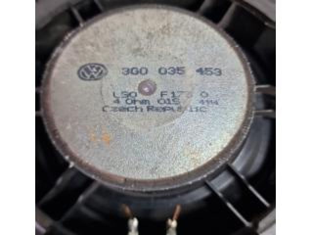 bontott VW PASSAT B8 Jobb hátsó Hangszóró