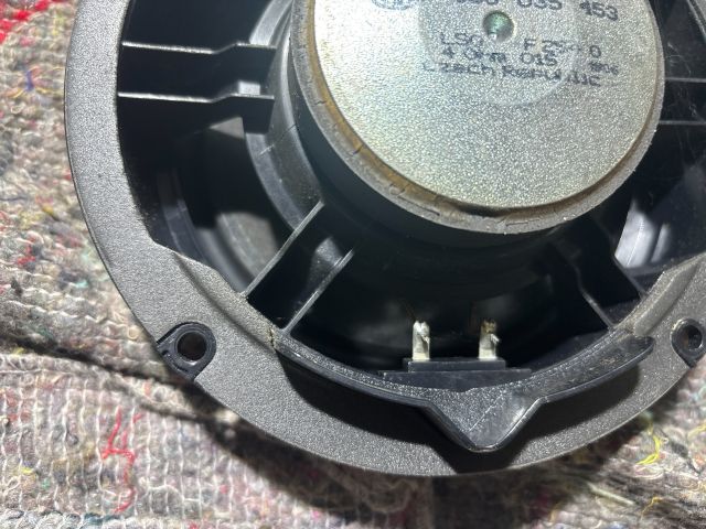 bontott VW PASSAT B8 Jobb hátsó Hangszóró