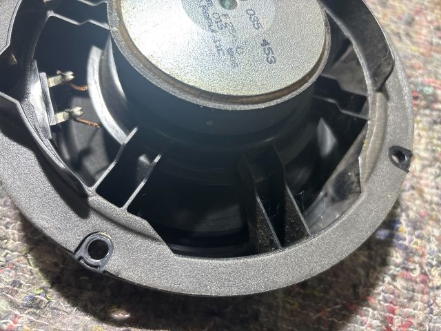 bontott VW PASSAT B8 Jobb hátsó Hangszóró