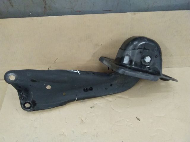 bontott VW PASSAT B8 Jobb hátsó Hosszlengőkar