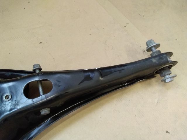 bontott VW PASSAT B8 Jobb hátsó Keresztlengőkar