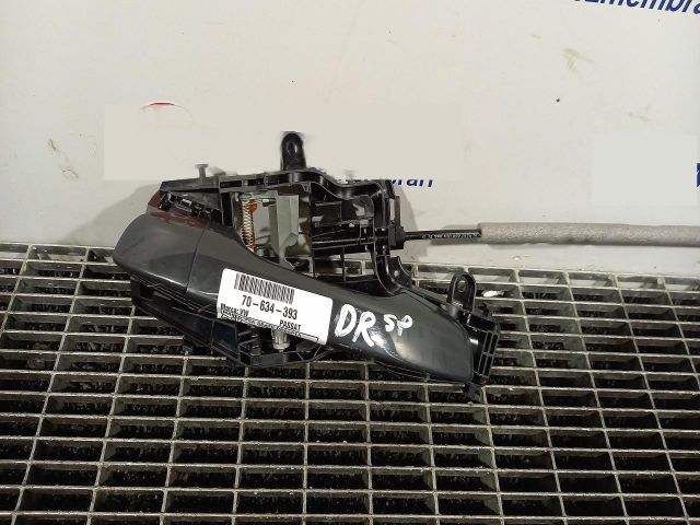 bontott VW PASSAT B8 Jobb hátsó Külső Kilincs