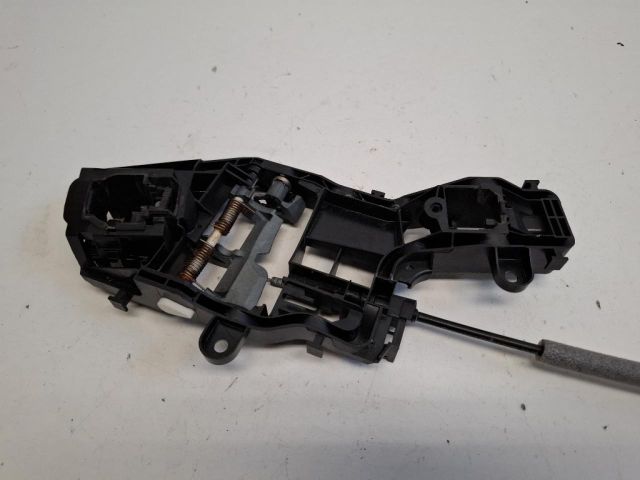 bontott VW PASSAT B8 Jobb hátsó Külső Kilincsfészek