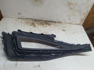 bontott VW PASSAT B8 Jobb Ködfényszóró Lámpakeret