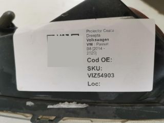 bontott VW PASSAT B8 Jobb Ködfényszóró