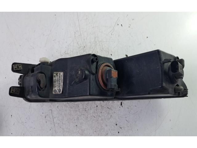 bontott VW PASSAT B8 Jobb Ködfényszóró