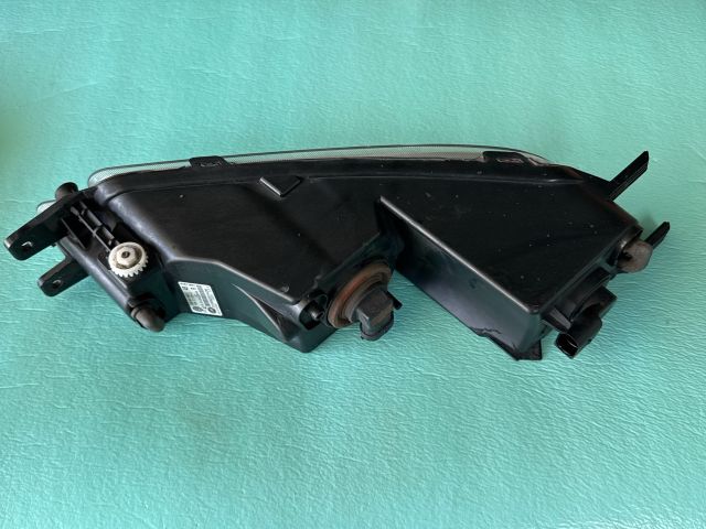 bontott VW PASSAT B8 Jobb Ködfényszóró