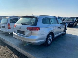 bontott VW PASSAT B8 Jobb Ködfényszóró