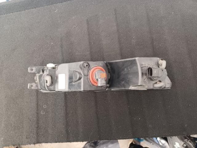 bontott VW PASSAT B8 Jobb Ködfényszóró