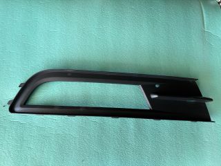 bontott VW PASSAT B8 Jobb Ködlámpa Rács