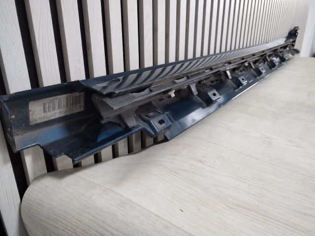 bontott VW PASSAT B8 Jobb Küszöb