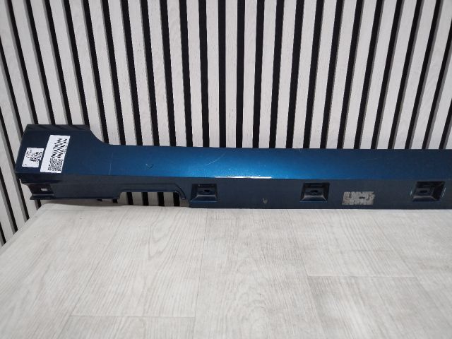 bontott VW PASSAT B8 Jobb Küszöb