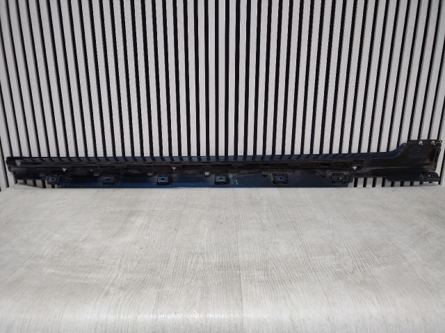 bontott VW PASSAT B8 Jobb Küszöb