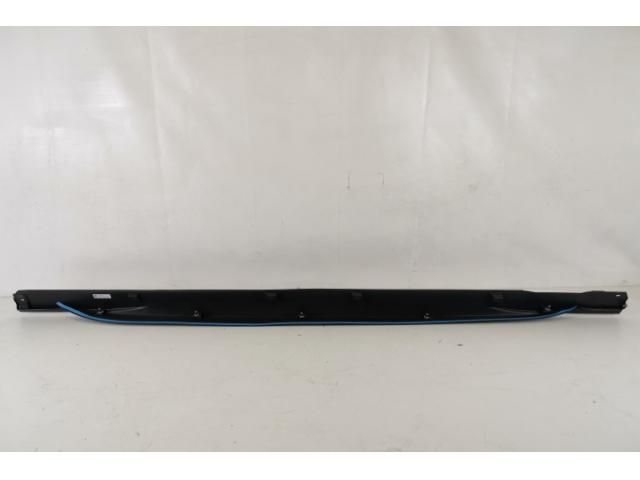 bontott VW PASSAT B8 Jobb Küszöb