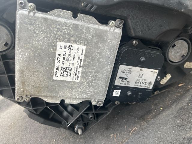 bontott VW PASSAT B8 Jobb Ledes Fényszóró