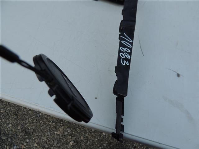 bontott VW PASSAT B8 Jobb Lökhárító Tartó Nyúlványvég