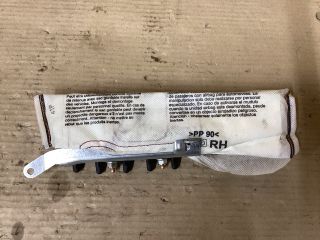 bontott VW PASSAT B8 Jobb Oldallégzsák