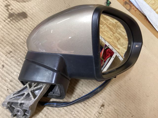 bontott VW PASSAT B8 Jobb Visszapillantó Tükör (Elektromos)