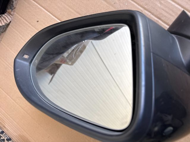 bontott VW PASSAT B8 Jobb Visszapillantó Tükör (Elektromos)