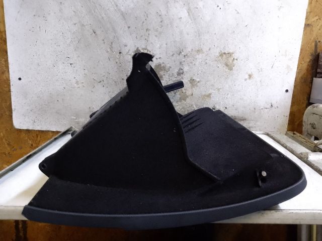 bontott VW PASSAT B8 Kesztyűtartó Ajtó