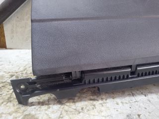 bontott VW PASSAT B8 Kesztyűtartó