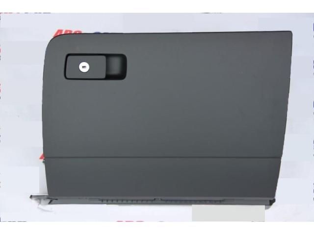 bontott VW PASSAT B8 Kesztyűtartó