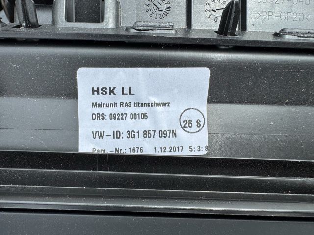 bontott VW PASSAT B8 Kesztyűtartó