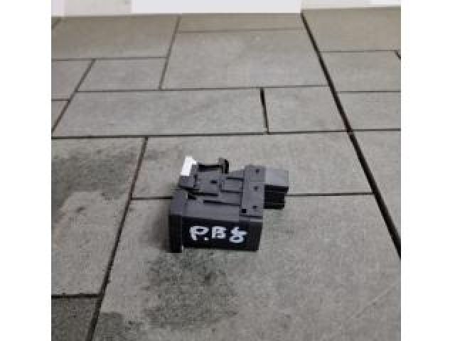 bontott VW PASSAT B8 Kézifék Kapcsoló