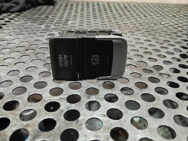 bontott VW PASSAT B8 Kézifék Kapcsoló