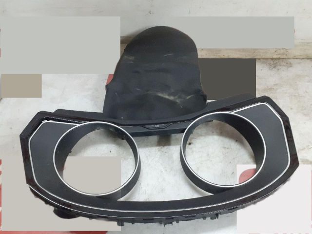 bontott VW PASSAT B8 Kilométeróra Keret