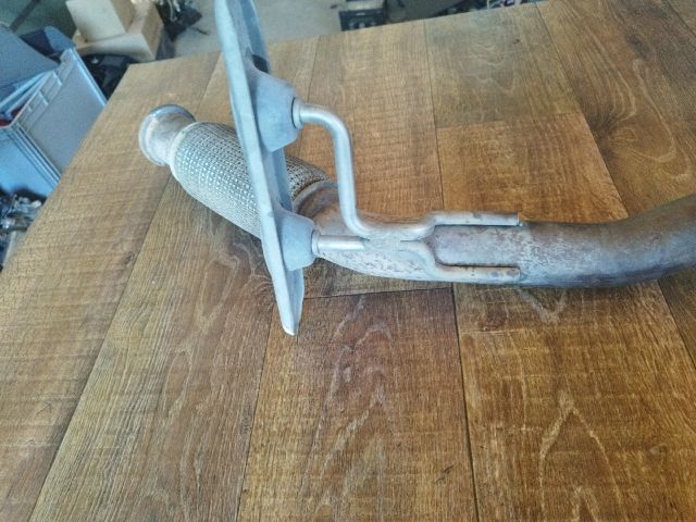 bontott VW PASSAT B8 Kipufogó Rezgéscsillapító