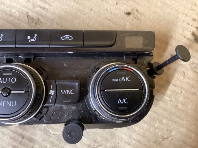 bontott VW PASSAT B8 Klíma Kapcsoló