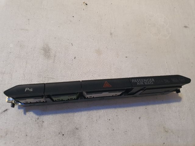 bontott VW PASSAT B8 Kombinált Kapcsoló
