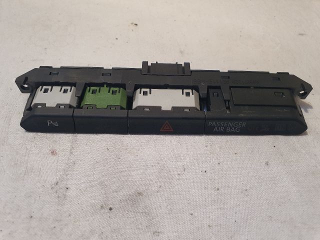 bontott VW PASSAT B8 Kombinált Kapcsoló