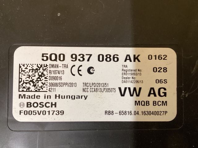 bontott VW PASSAT B8 Komfort Elektronika