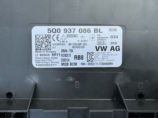 bontott VW PASSAT B8 Komfort Elektronika