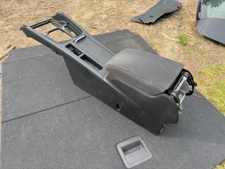 bontott VW PASSAT B8 Könyöklő