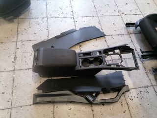bontott VW PASSAT B8 Könyöklő