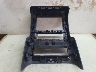 bontott VW PASSAT B8 Középső Szellőző Keret