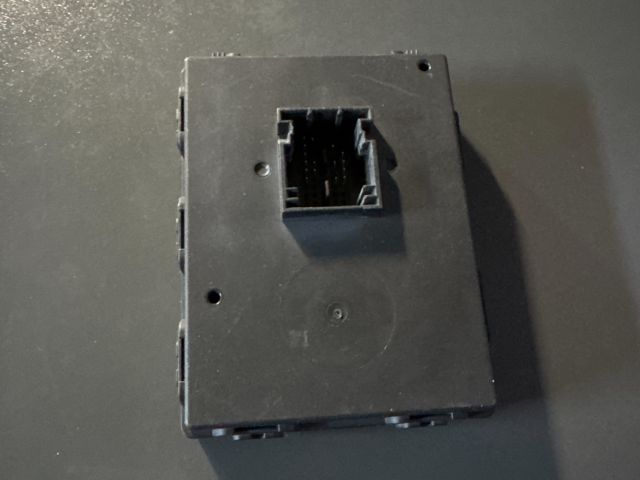 bontott VW PASSAT B8 Kulcs Nélküli Nyitás Jeladó