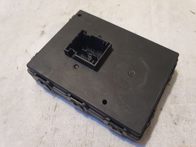 bontott VW PASSAT B8 Kulcs Nélküli Nyitás Jeladó