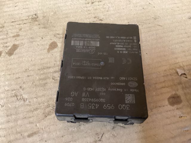 bontott VW PASSAT B8 Kulcs Nélküli Nyitás Jeladó