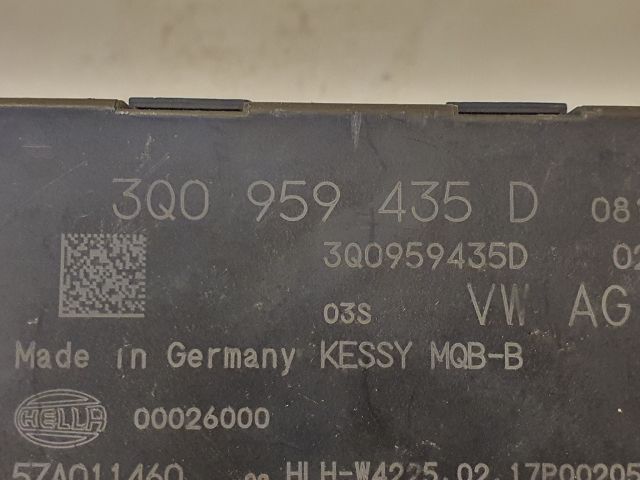 bontott VW PASSAT B8 Kulcs Nélküli Nyitás Jeladó