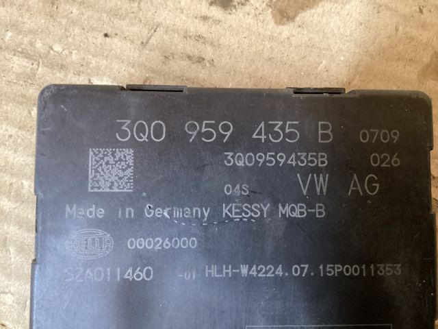 bontott VW PASSAT B8 Kulcs Nélküli Nyitás Jeladó