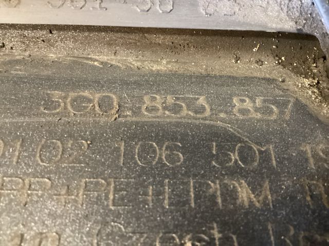 bontott VW PASSAT B8 Küszöb Burkolat