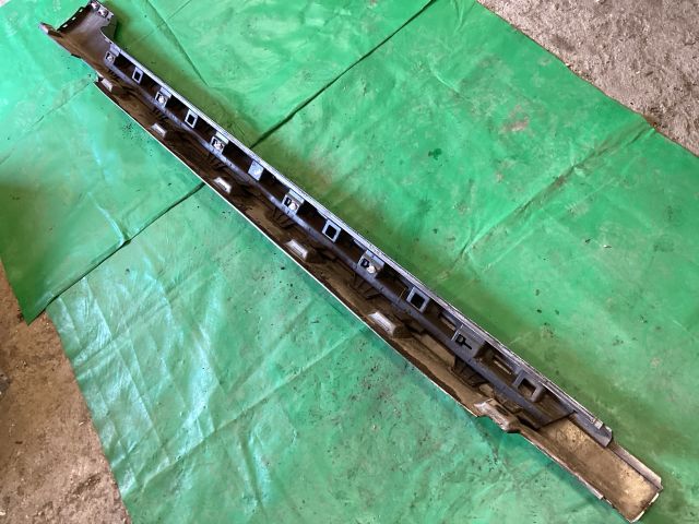 bontott VW PASSAT B8 Küszöb Burkolat