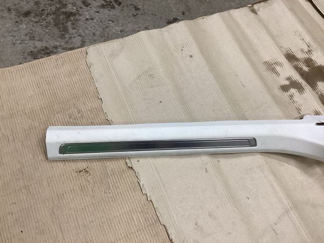 bontott VW PASSAT B8 Küszöb Burkolat