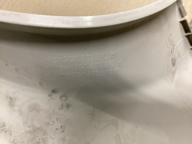 bontott VW PASSAT B8 Küszöb Burkolat