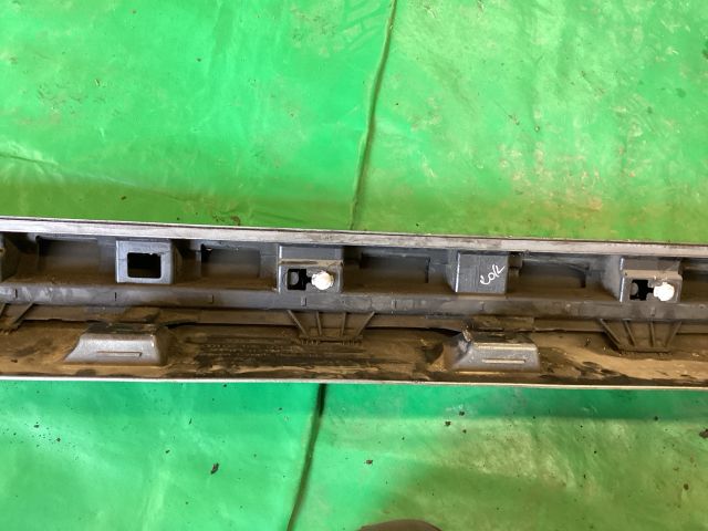 bontott VW PASSAT B8 Küszöb Burkolat