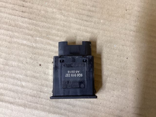 bontott VW PASSAT B8 Légzsák Kapcsoló